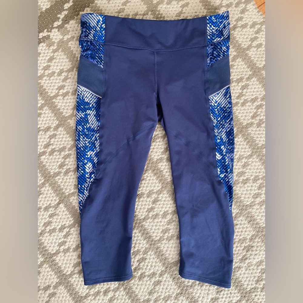 Athleta Cropped Leggings